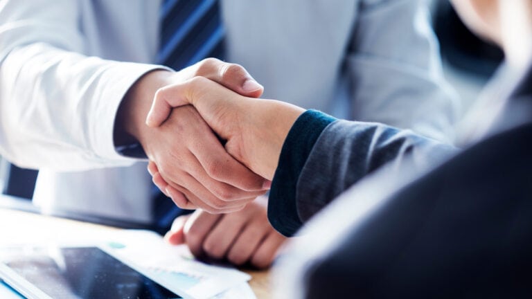 The 6 Golden Rules of Australian Business Culture: Your 2026 Strategy